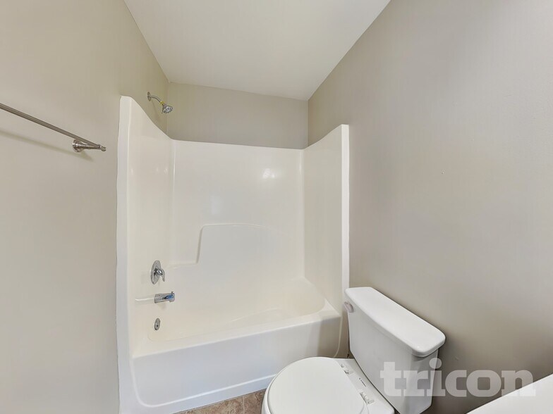 Building Photo - 3554 Hideaway Ln