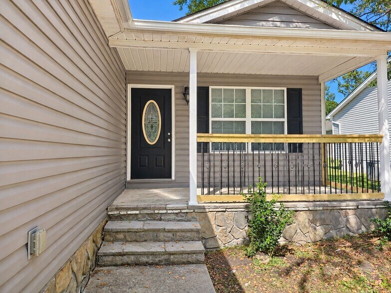 Building Photo - 8175 Karr St