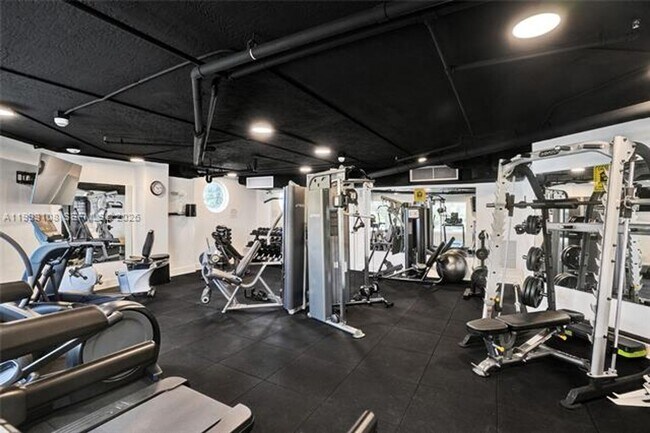 Building Photo - 7330 Ocean Terrace