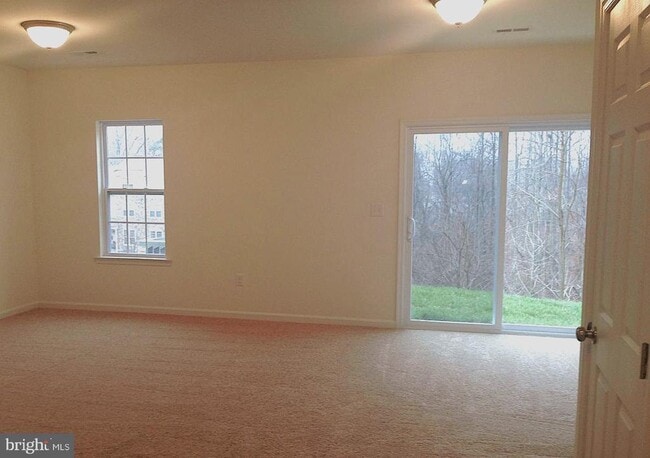 Building Photo - 3639 Glouster Dr
