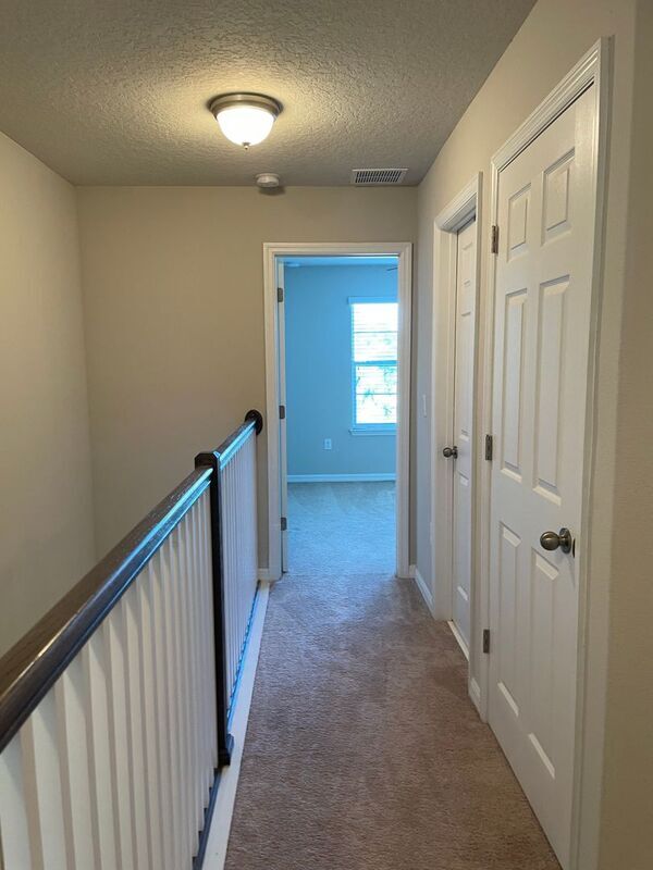Building Photo - 2609 Amati Dr