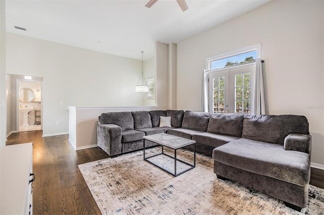 Building Photo - 501 Knights Run Ave