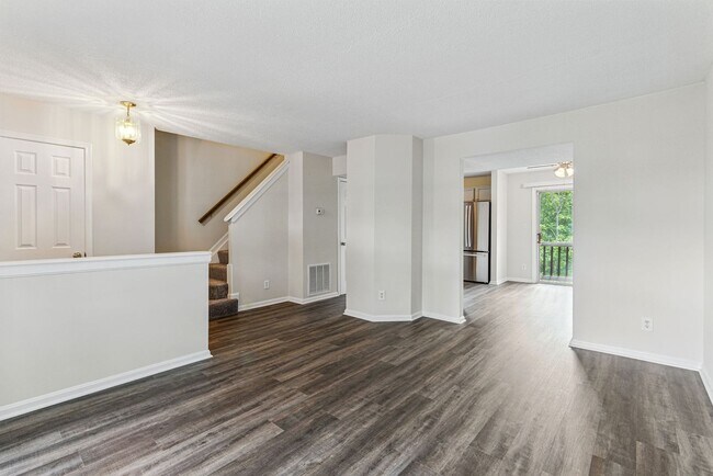 Building Photo - 505 Knollwood Ct
