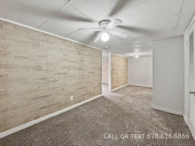 Building Photo - 560 Lee Byrd Rd