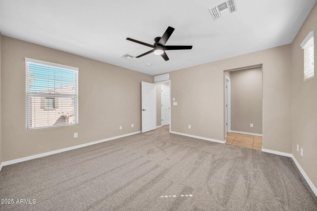 Building Photo - 3639 W Thalia Ct