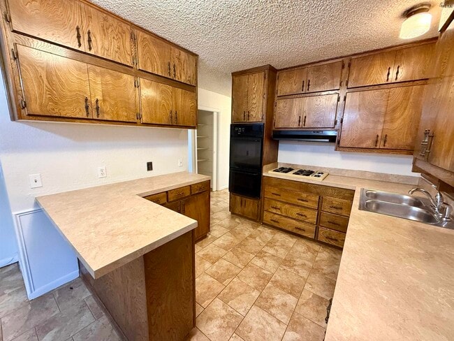 Building Photo - 4131 Moffett Ave