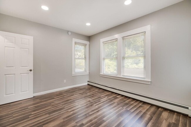 Building Photo - 42 Haab Ave