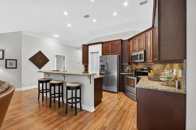 Building Photo - 13656 Carlton St