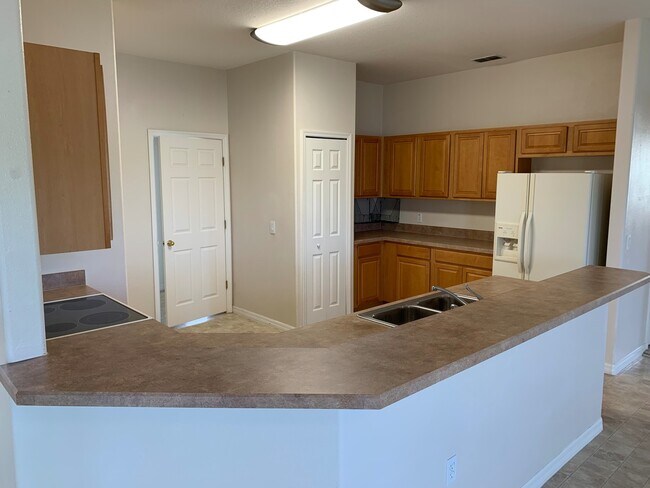 Building Photo - 3/2 Home for Rent in Bellalago