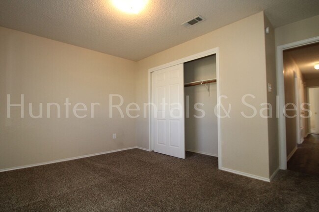 Building Photo - Spacious 4-Bedroom Home in Killeen