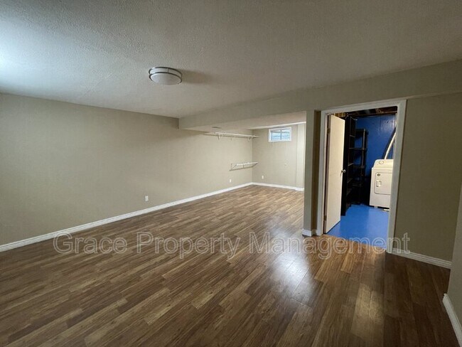 Building Photo - 8741 W 89th Pl