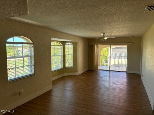 Building Photo - 5410 Chiquita Blvd S