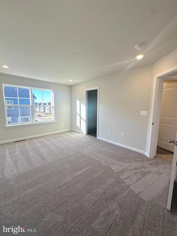 Building Photo - 57 Brookfield Mews
