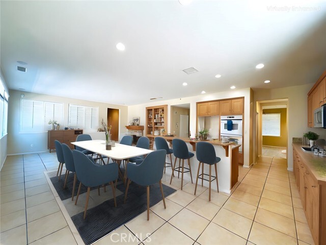 Building Photo - 17231 Greentree Dr