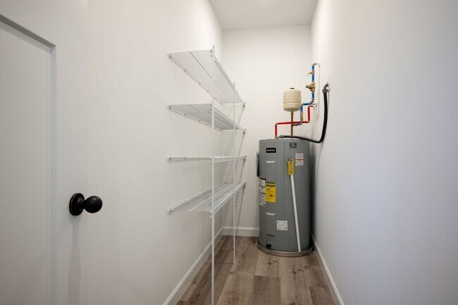 Building Photo - Brand New Built 3bd, 2 bath Home!!