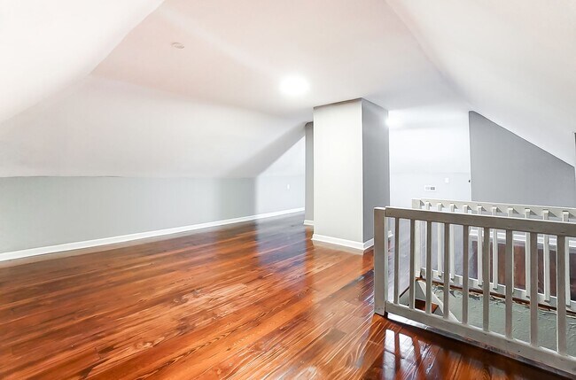 Building Photo - Dayton, OH 4 Bed 1 Bath available to rent!