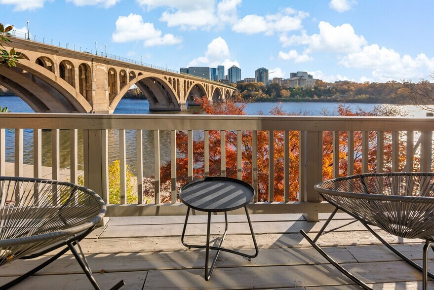 Building Photo - 3303 Water St NW