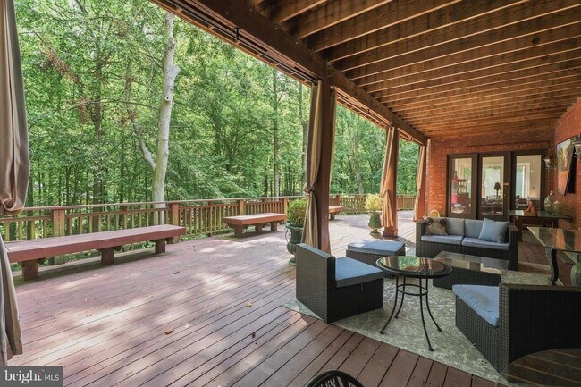 Building Photo - 25 Highfield Ct