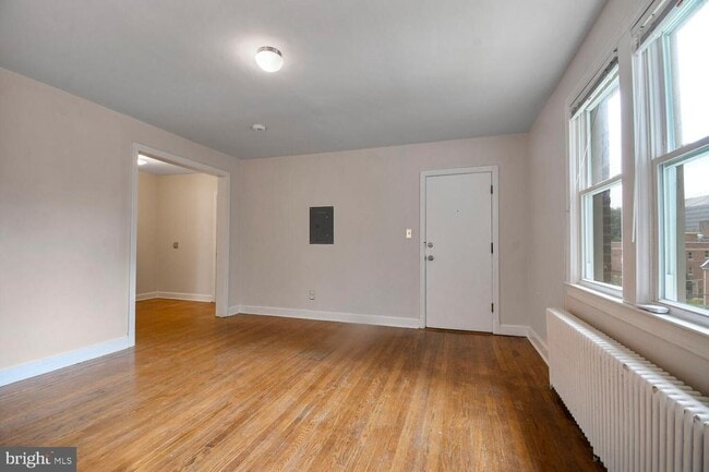 Building Photo - 4515 Avondale St