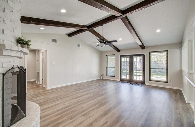 Building Photo - 3706 Brookbank Dr