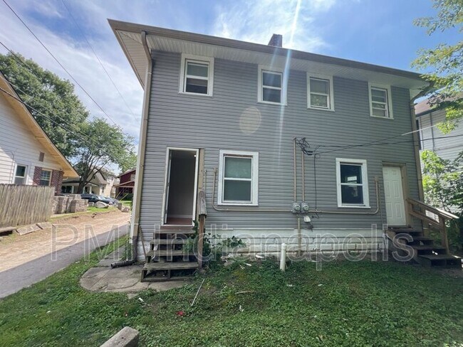Building Photo - 310 N Riley Ave