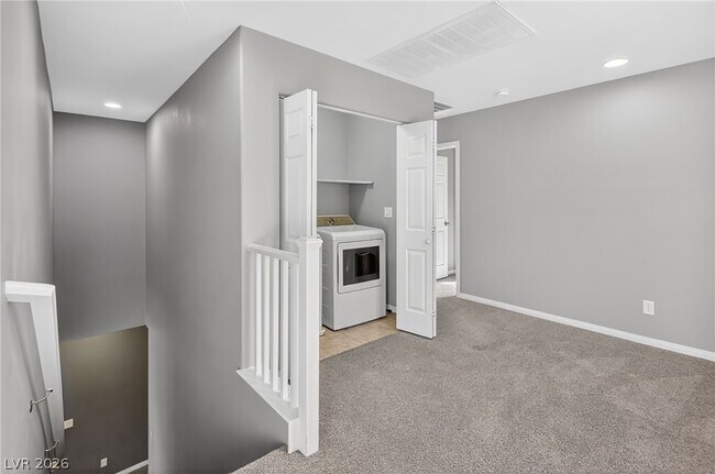 Building Photo - 5663 N Balsam St