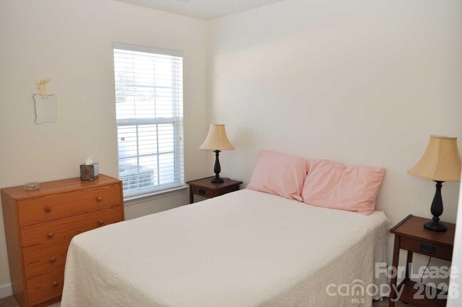 Building Photo - 1889 Sandal Brook Rd