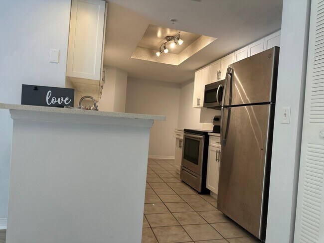 Building Photo - 4179 N Haverhill Rd