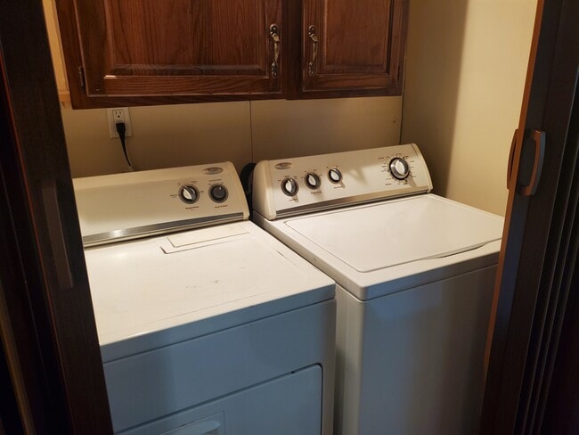 Building Photo - 2541 58th St