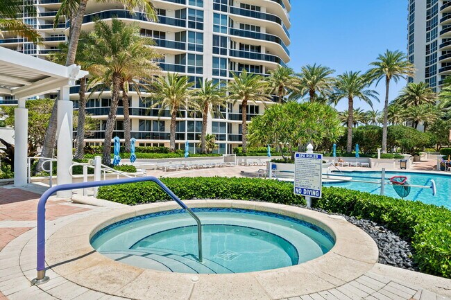 Building Photo - 3200 N Ocean Blvd