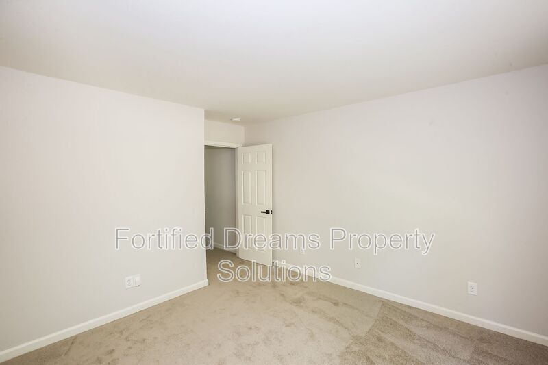 Building Photo - 8326 Brickle Ln