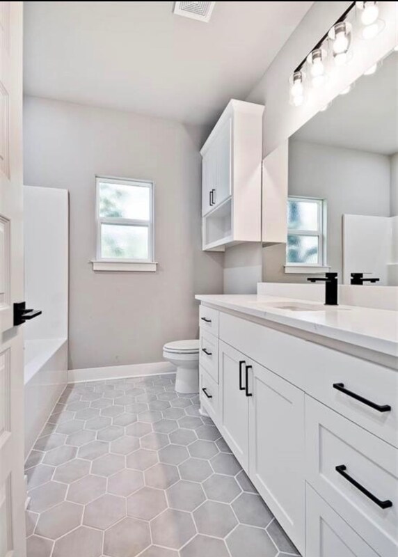 Building Photo - 24 S Cheshnut Dr