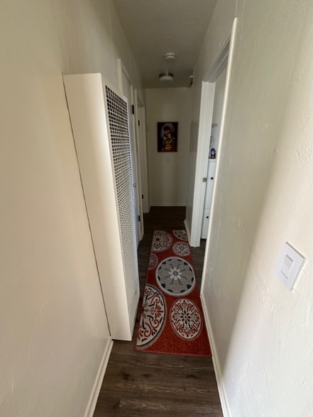 Building Photo - 1218 Sonoma Ave