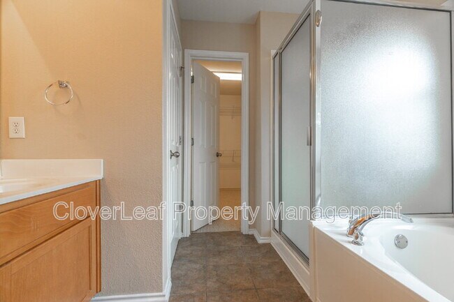 Building Photo - 6323 Big Bend Cove