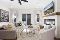 Building Photo - 112 NW Oz Vlg Dr