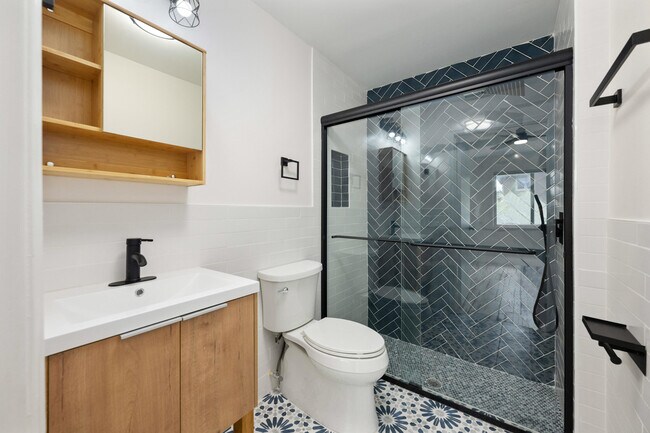 Building Photo - 5214 Stacy St