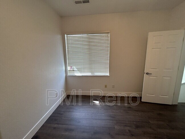 Building Photo - 3871 Warren Way