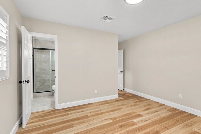 Building Photo - Renovated Winter Park Pines Home for Lease