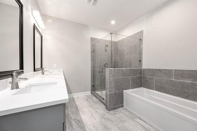Building Photo - 4014 Mitote Dr