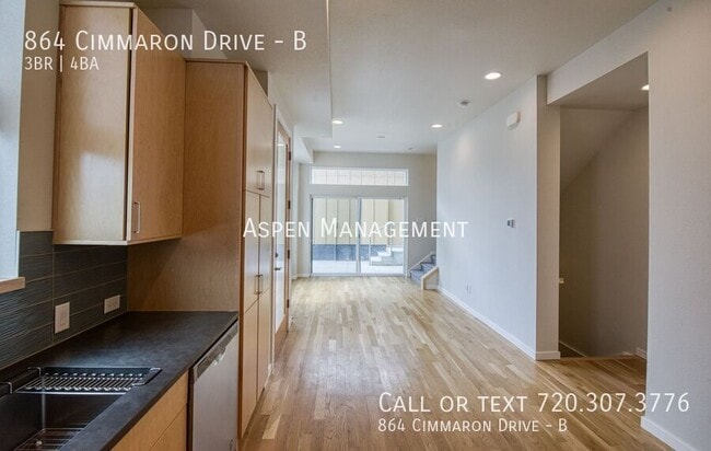 Building Photo - 864 Cimarron Dr