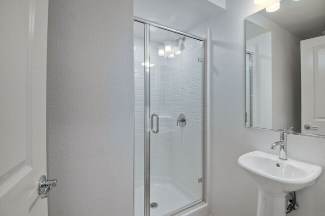 Building Photo - New 3 Story Townhome Available Now!