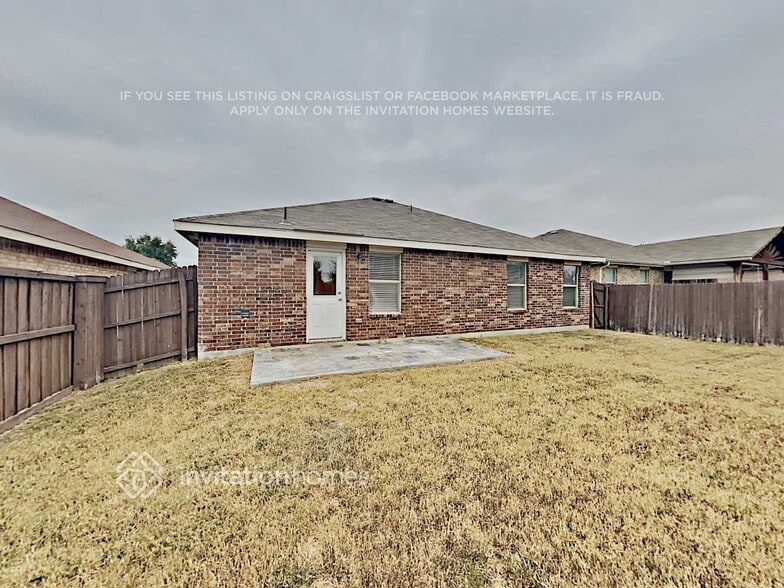 Building Photo - 12700 Ocean Spray Dr