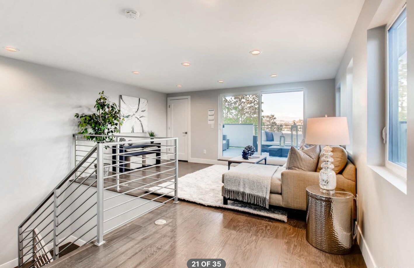 top floor bonus room - 2765 S Sherman St