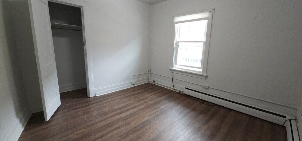Bedroom - 2370 Eldridge St