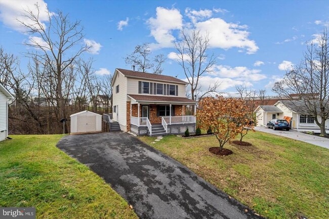 Building Photo - 311 Yale Dr