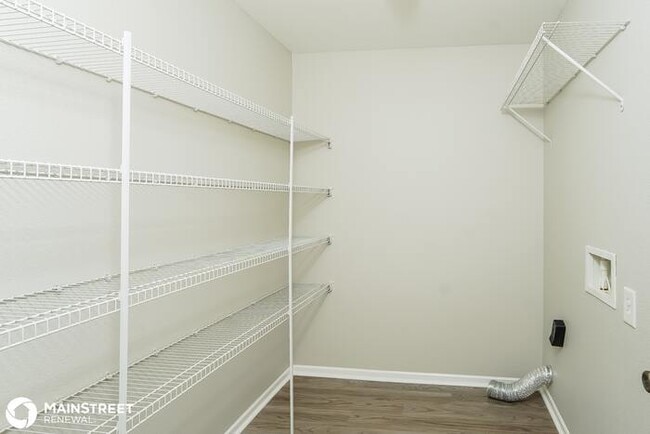 Building Photo - 749 Runningbrook Ln, Rural Hall, NC 27045