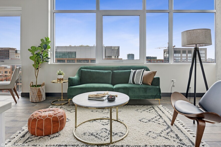 Aberdeen East 171 N Aberdeen St Chicago IL 60607 Apartment Finder