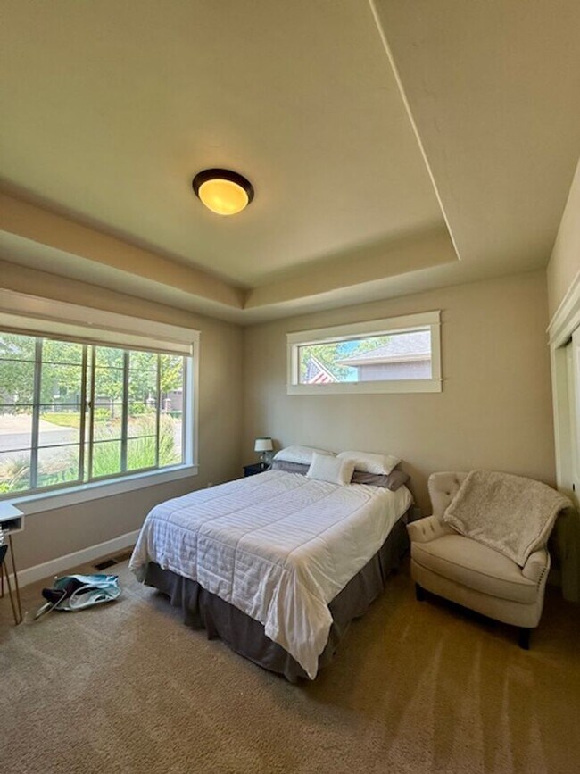 Building Photo - Luxury Single-Level Home with 3-Car Garage...