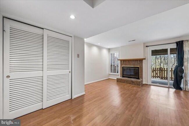 Building Photo - 2002 Derby Ridge Ln