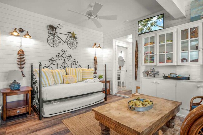 Building Photo - 707 Parkplace-SI ID1036727P